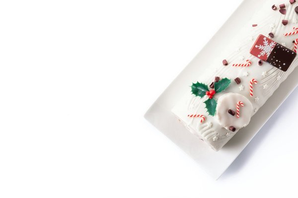 Quels sont les secrets pour une bûche de Noël avec une génoise moelleuse et une crème légère ?